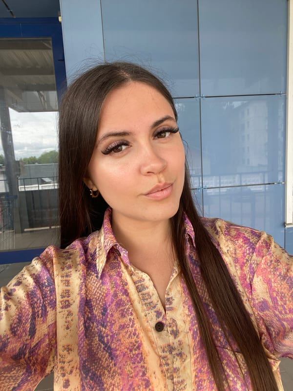 Morning selfies and cat photos captured in Chaikovsky, Russia