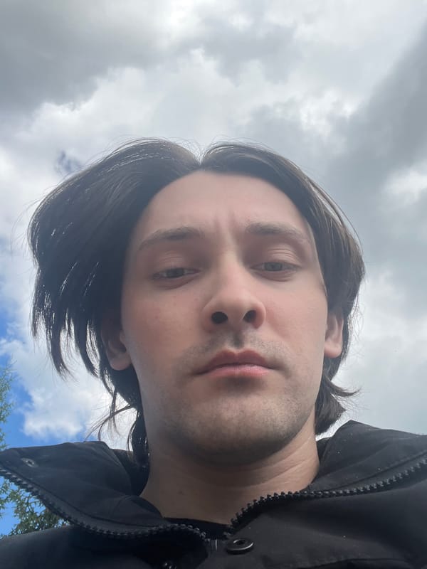 Selfies and street scenes from a quiet Orekhovka neighborhood