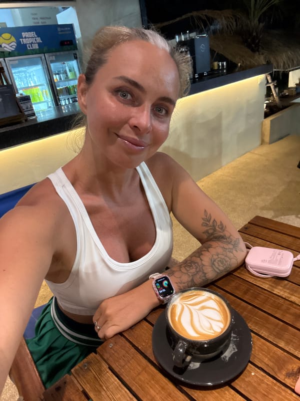 Afternoon stop at a padel club in Ko Samui