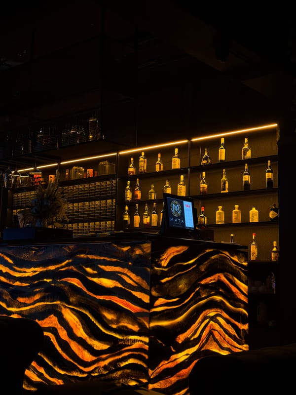 Moscow restaurant interior documented by witnesses during lunch hour