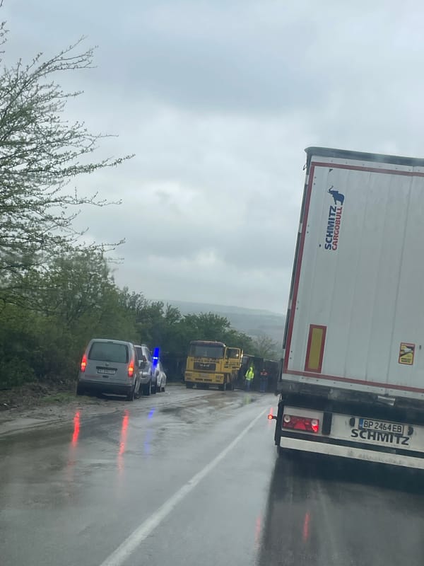 Truck spotted on wet roads in Strahilovo during rainy weather