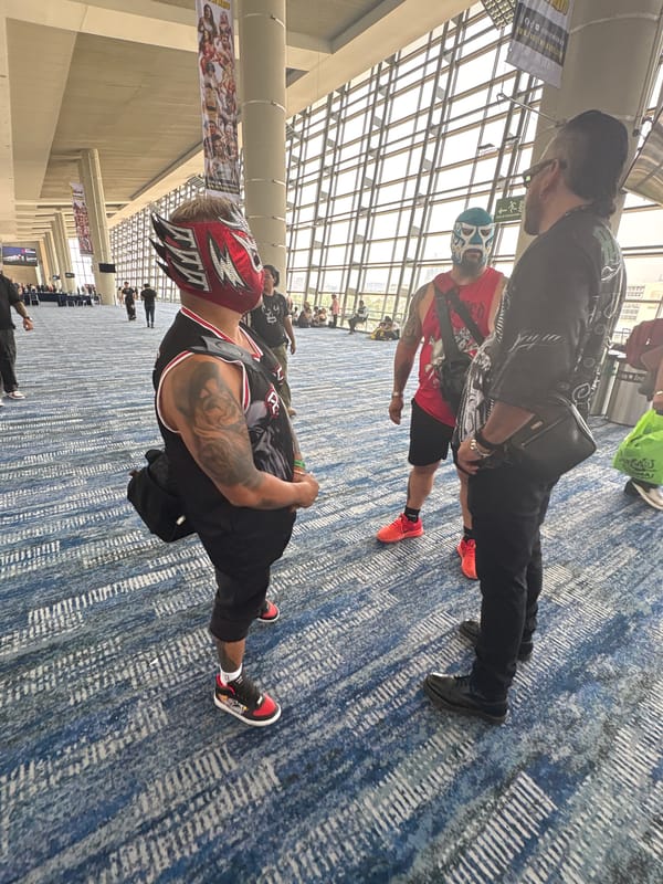 JEDICON science fiction convention draws cosplayers to Mexico City