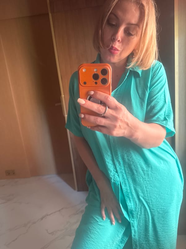 Selfies and curiosities inside a Sochi hotel room
