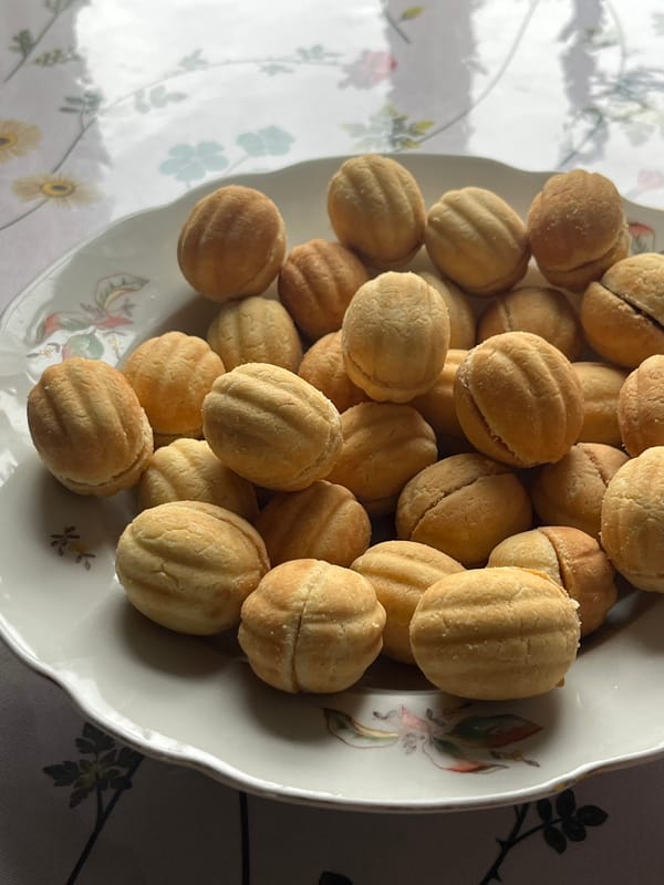 Shell-shaped cookies displayed on decorative plate in Oktyabrsky