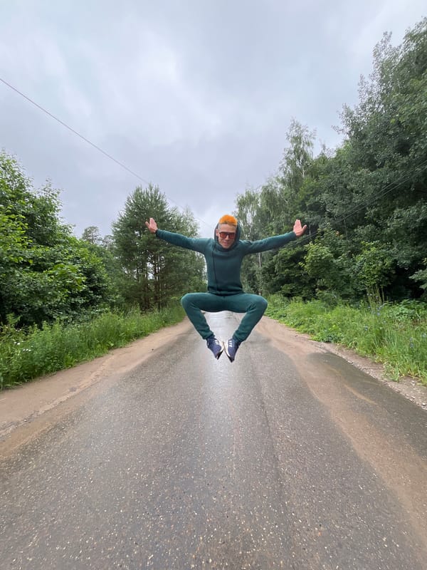 Rainy morning vibes and colorful fits in Chaikovsky, Russia