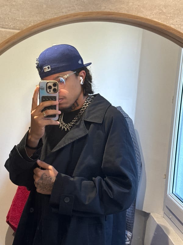 Morning mirror selfies captured in Massy, France