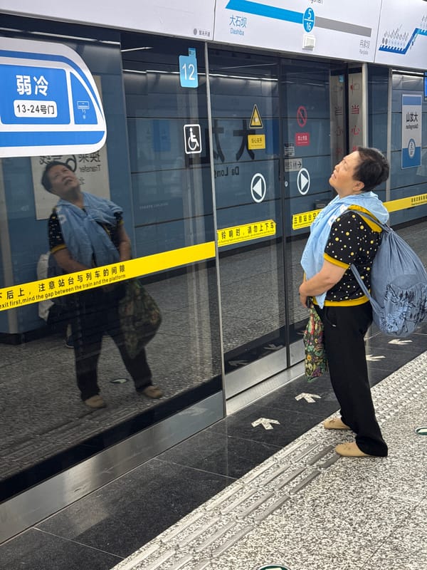 Subway commute scenes in Liangjiang, China