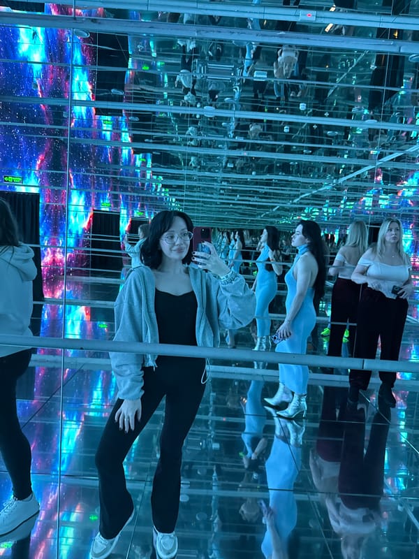 Visitors explore cosmic-themed mirror maze in Saint Petersburg