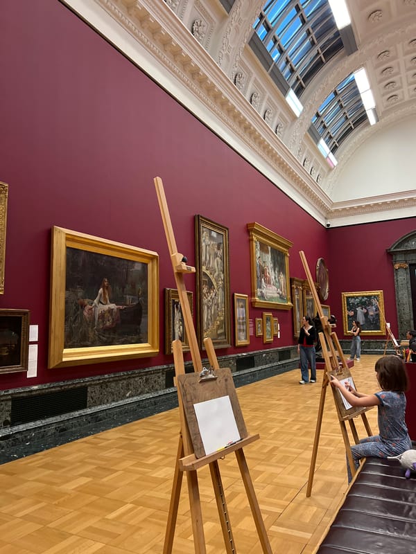 Art activities documented at London gallery with curved murals