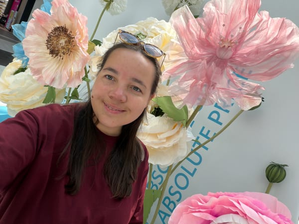 Routine mall activities documented in Kommunarka, Russia