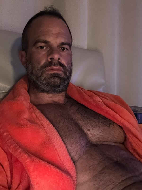 Domestic life documented in Belgian home over three hours