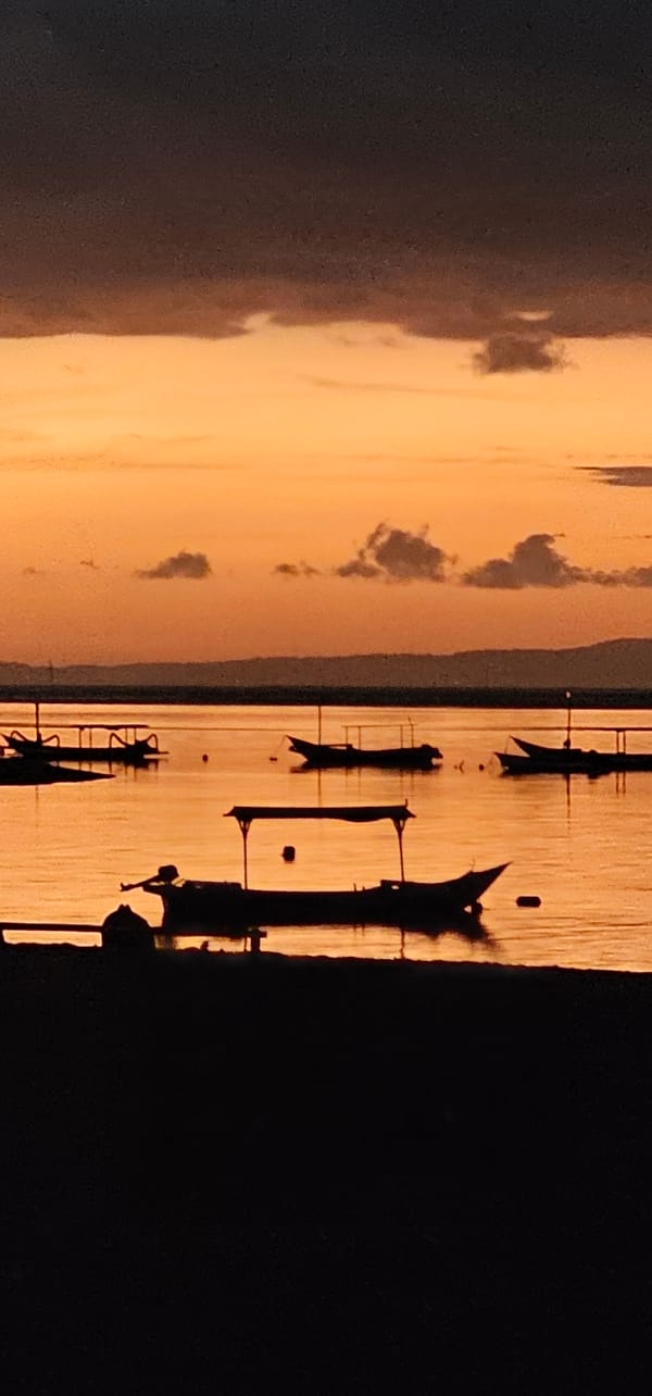 Denpasar sunset to nighttime transition captured by witnesses