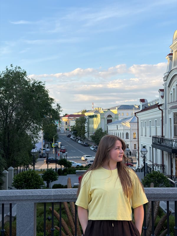 Afternoon street life documented across central Kazan, Russia
