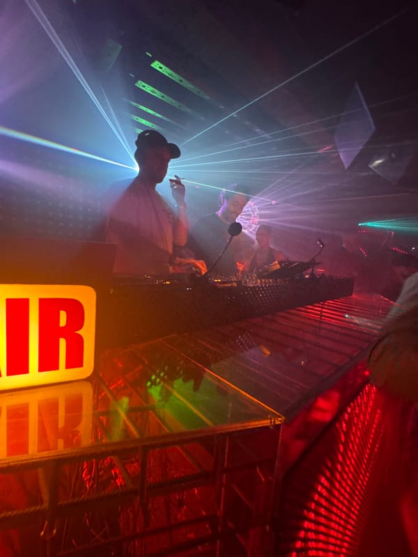 Mexico City nightclub scene captured by multiple witnesses
