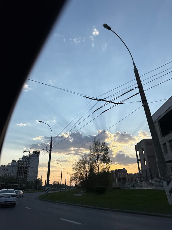 Ordinary urban activity documented across Tolyatti construction zones