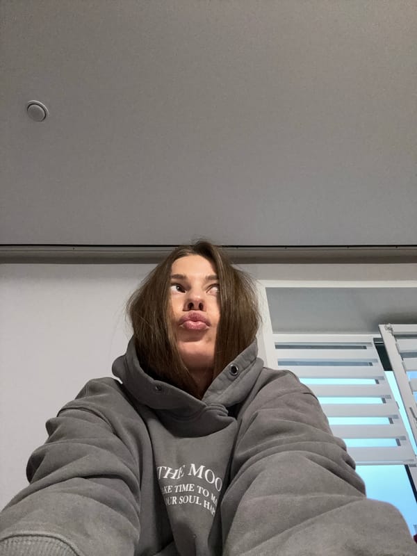 Casual selfie session in a grey hoodie, Chernushka