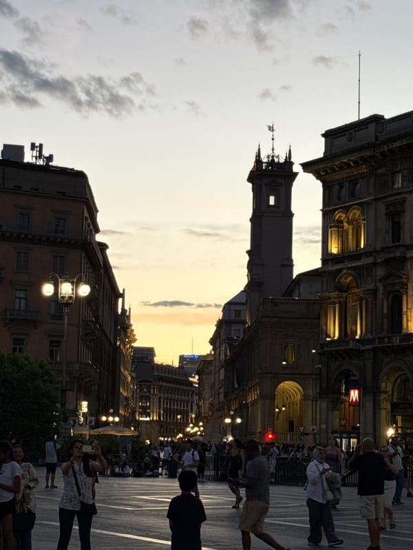 Dusk settles over Piazza del Duomo in Milan