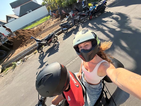 Motorcycle rides and workspace time in North Kuta