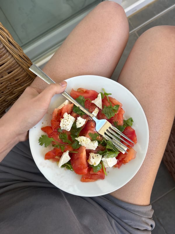 Tourist enjoys lunch and resort amenities in Alanya