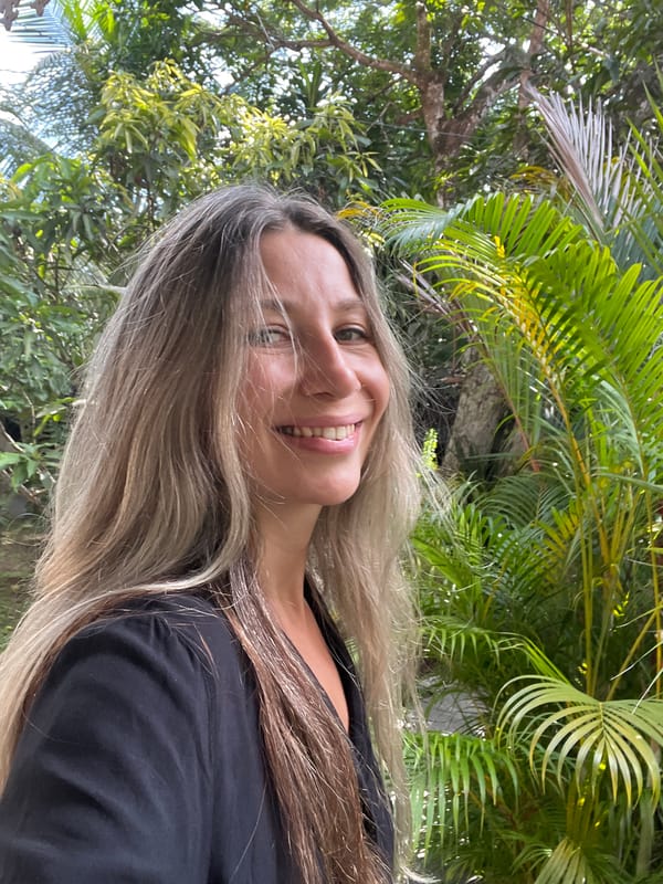 Sunny morning selfies among tropical palms in Kathaluwa