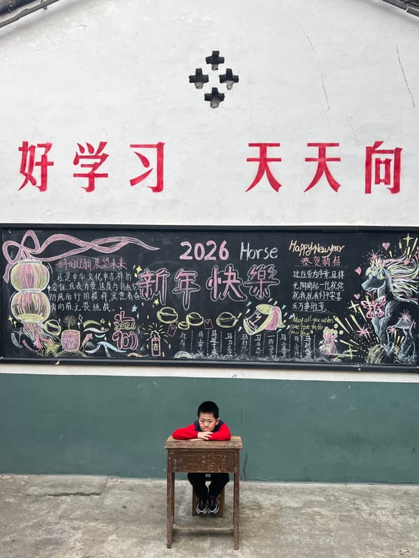 Morning life captured across Yuzhong District, Chongqing