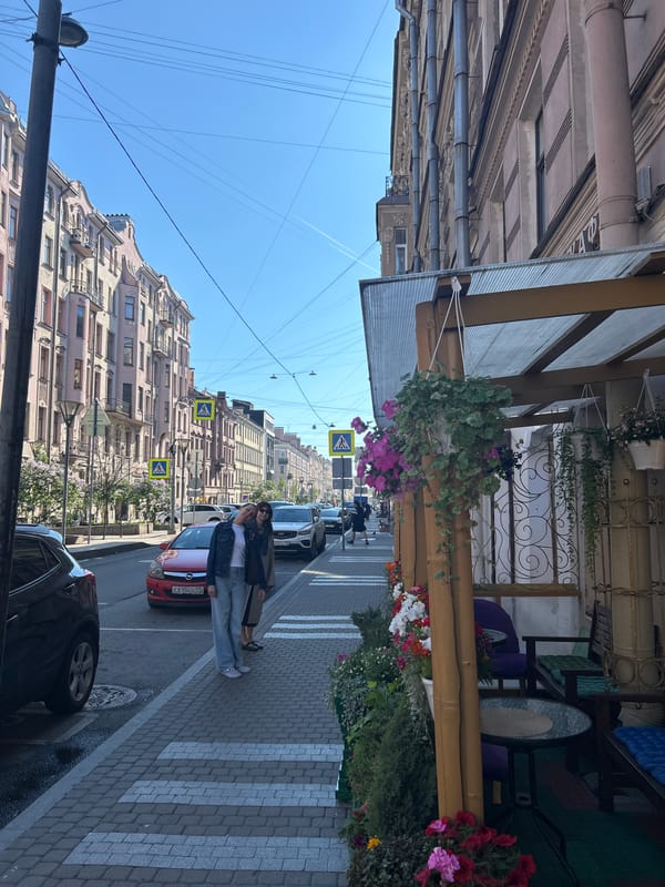 Witnesses capture ordinary street life in Saint Petersburg district