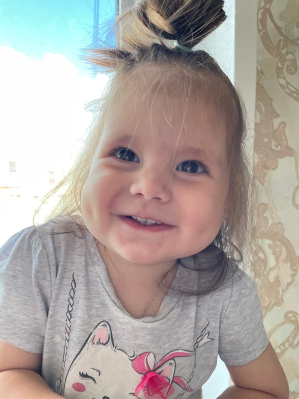 Morning family moments documented in Izhevsk homes