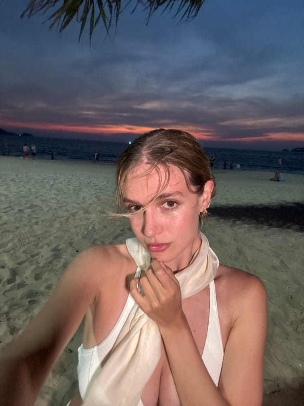 Typical morning beach leisure activities observed at Patong Beach