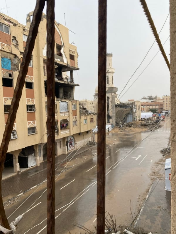 Extensive urban damage, displacement documented in Khan Yunis