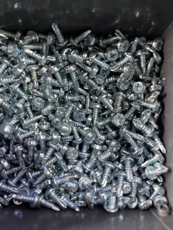 Morning shift at a Kyiv industrial workshop, hardware and breaks