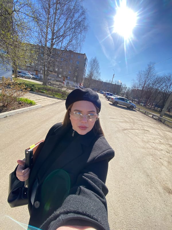 Morning selfies taken in Chernushka park near water feature