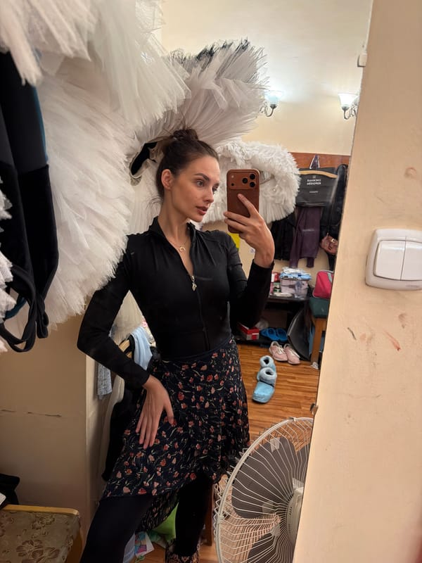Ballet practice and backstage moments at a Ufa dance studio