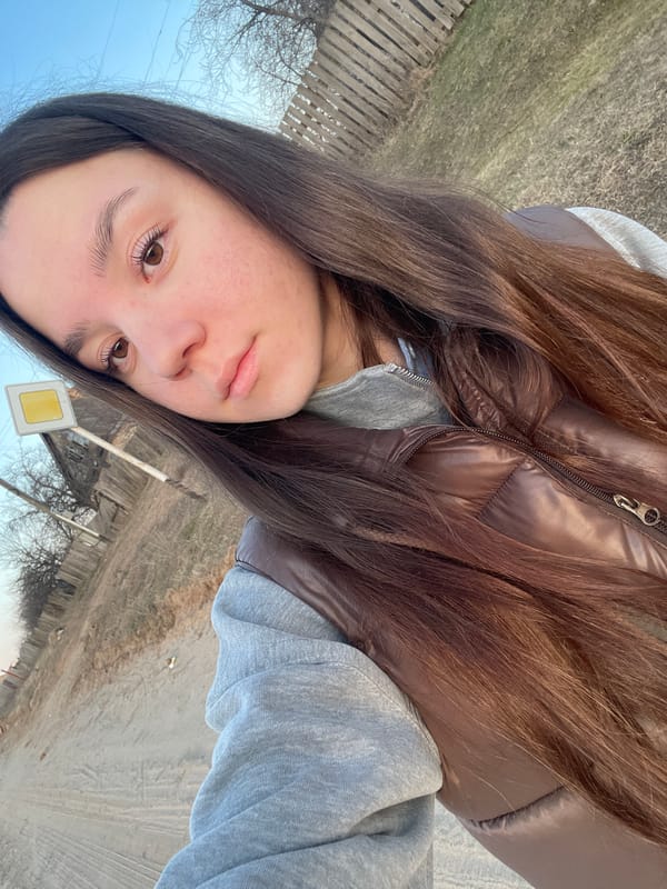 Woman photographed in multiple locations in Ольховка, Russia