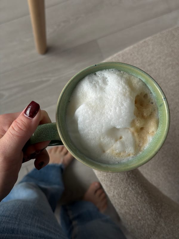 Two women take selfie in Dreiliņi, Latvia