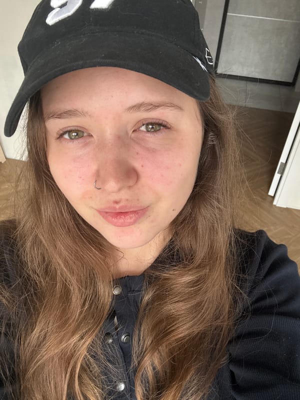 Morning selfies and sleeping cat photos captured in Izhevsk