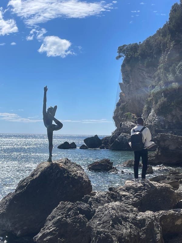 Tourist captures daily life scenes around Budva's Old Town