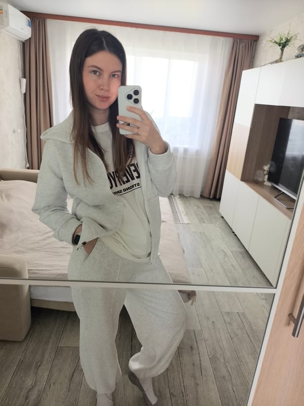Young women photographed in casual moments across Omsk