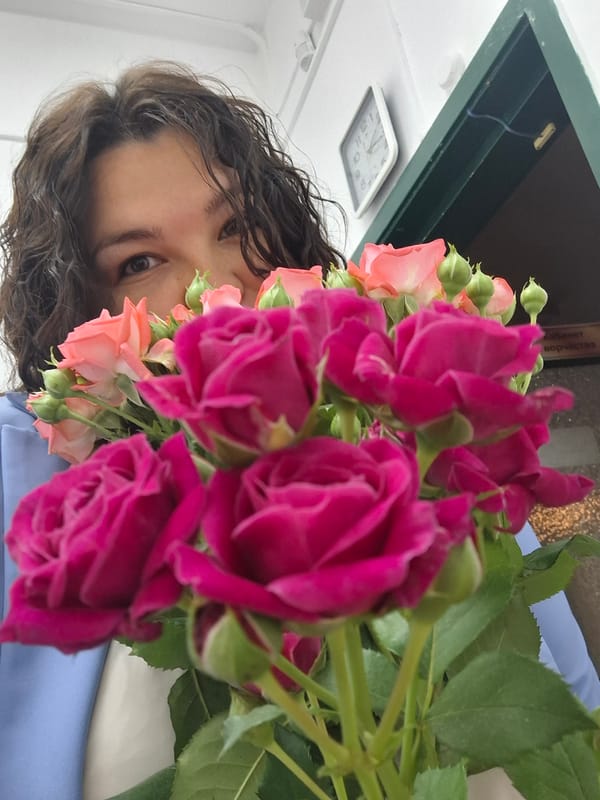 Woman documents morning moments in Markovskii, Russia