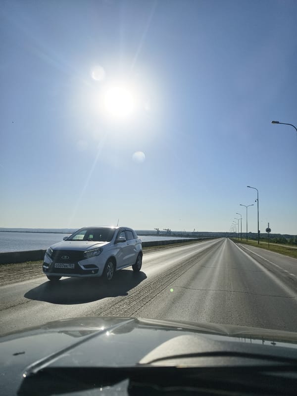 Vehicle observed on Kama River road in Chaikovsky, Russia