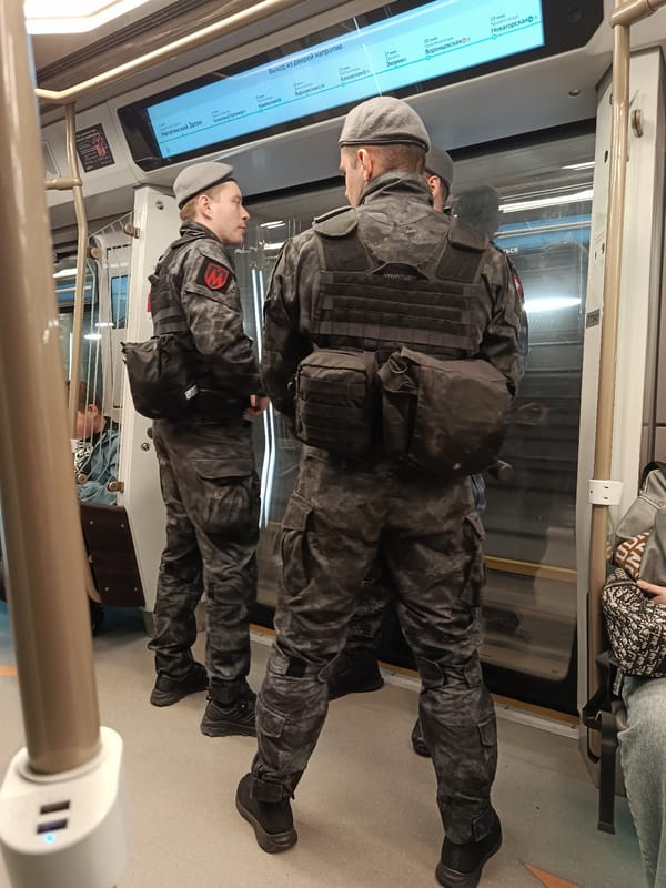 Uniformed men spotted in Russian metro system