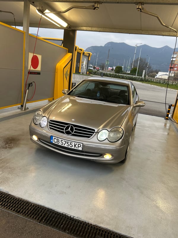 Evening car wash activity documented in Vratsa, Bulgaria
