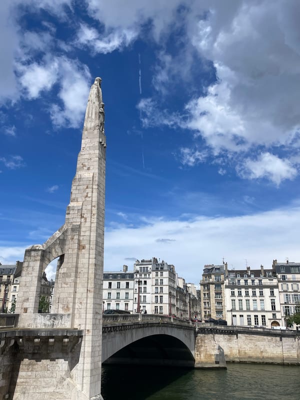 Ordinary afternoon moments captured along Paris Seine riverbank