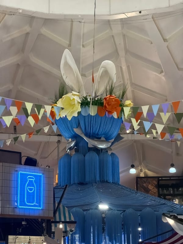 Easter decorations spotted in Moscow interior space