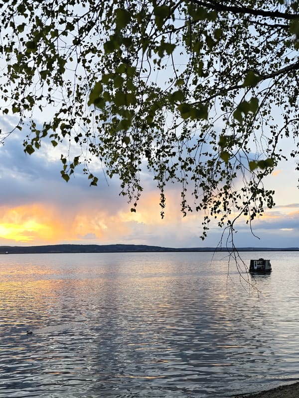 Sunset over Kama River documented by witnesses in Chaikovsky