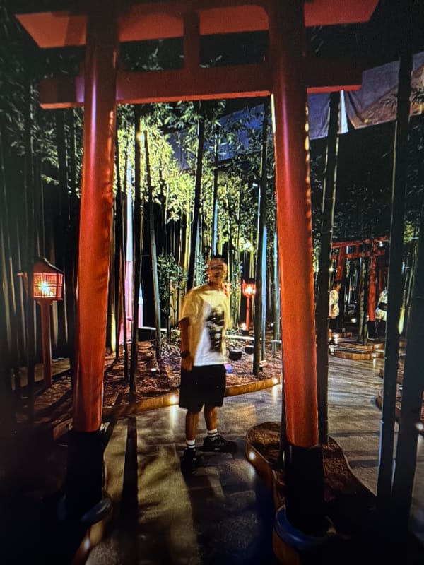 Six diverse visual moments captured within four minutes