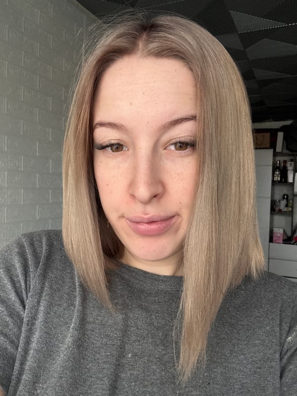 Woman photographed in portrait session in Donetsk, Ukraine