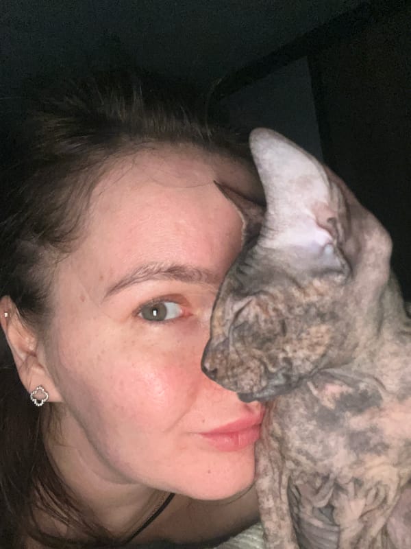 Kazan residents share quiet moments with hairless cat