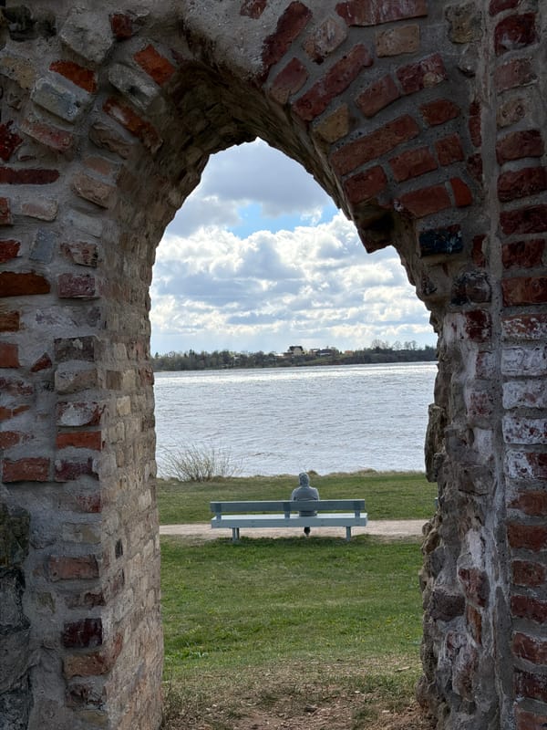 Spring morning visit to Salaspils ruins and riverfront documented