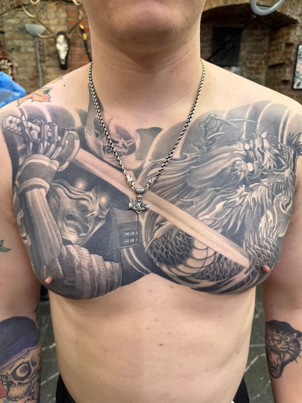Moscow witness captures street scenes, tattooed person, Orthodox church