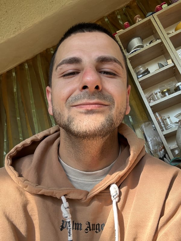 Man documents morning routine in Slavyani, Bulgaria residence